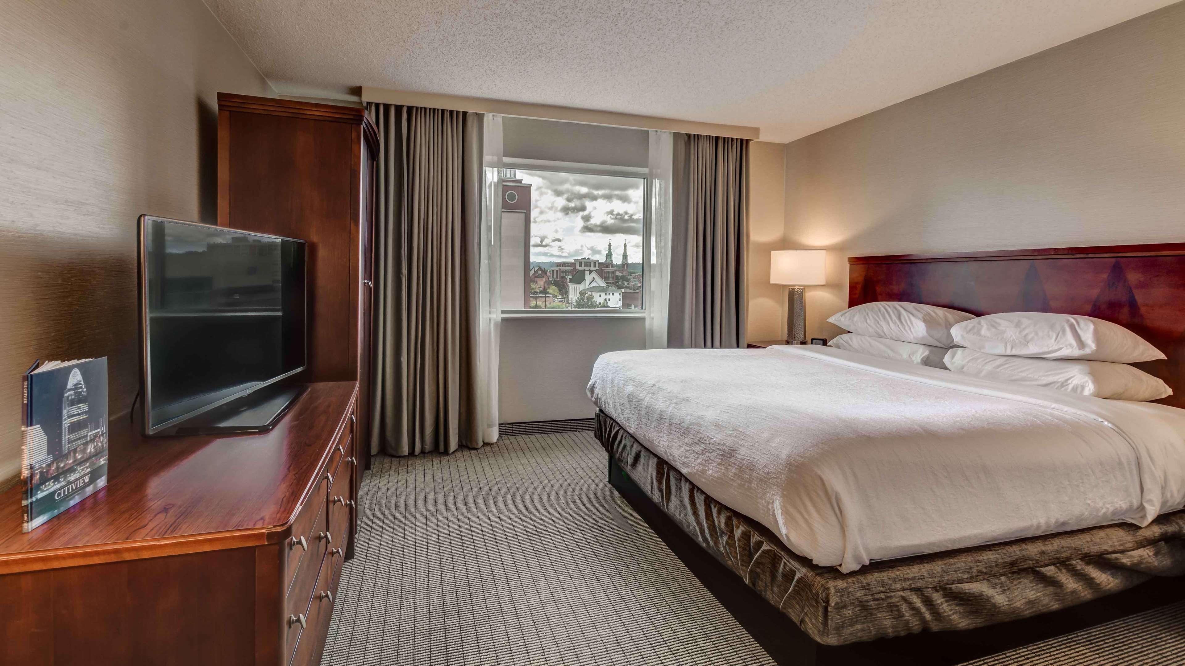 Embassy Suites Cincinnati - Rivercenter Covington Dış mekan fotoğraf