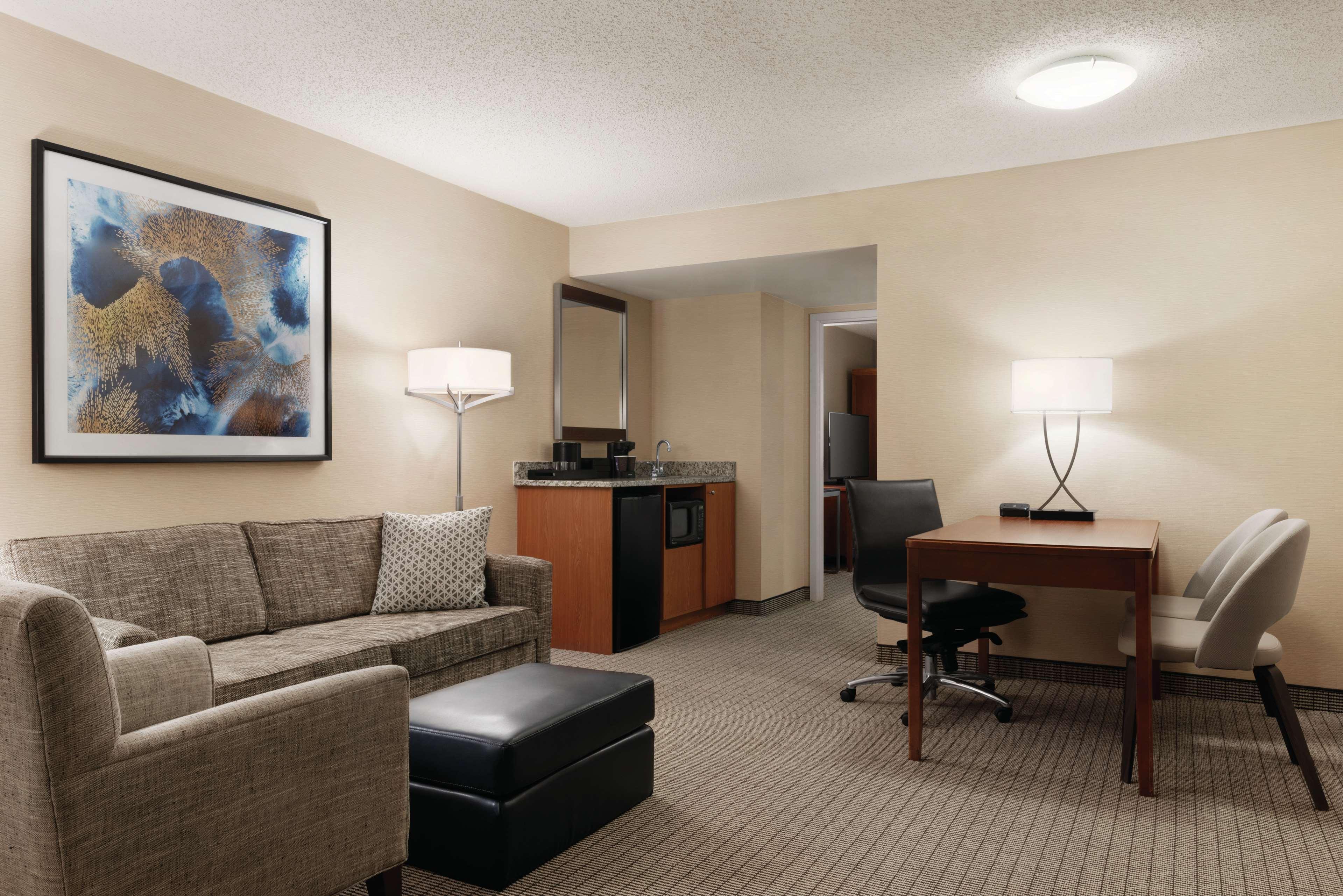 Embassy Suites Cincinnati - Rivercenter Covington Dış mekan fotoğraf